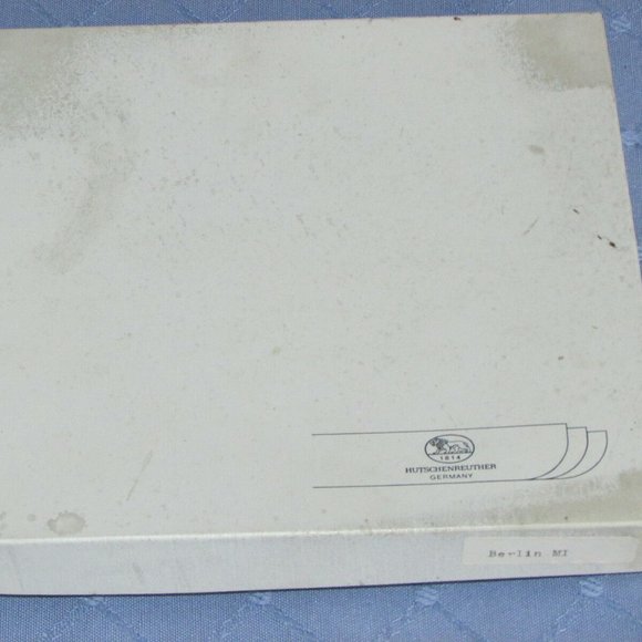 Collector Plate Black Forest Costumes HUTSCHENREUTHER Germany Vintage - Picture 6 of 7